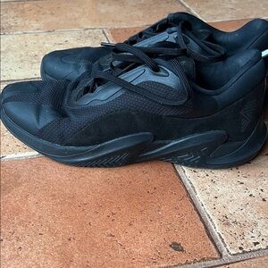 RAD Global Men’s Athletic Shoes in Black - Size 10.5